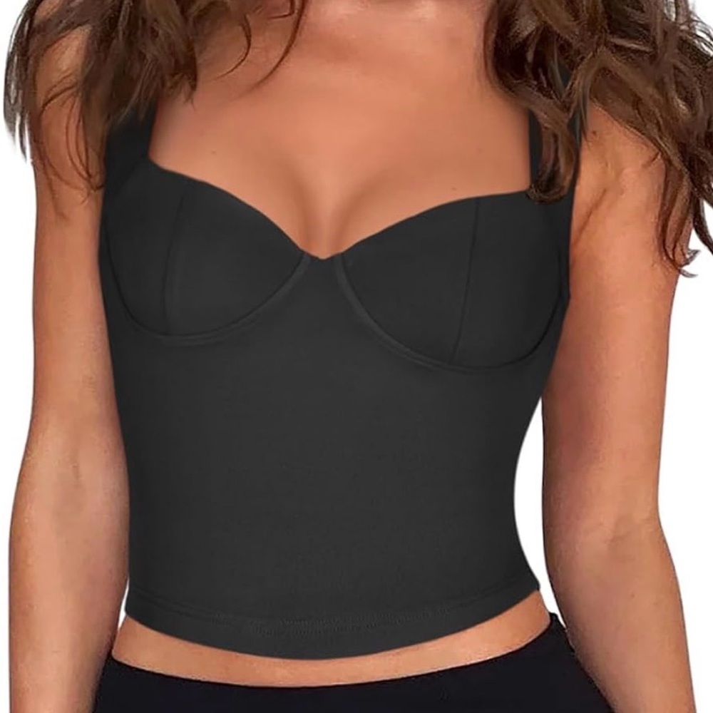 Black Sleeveless Crop Top